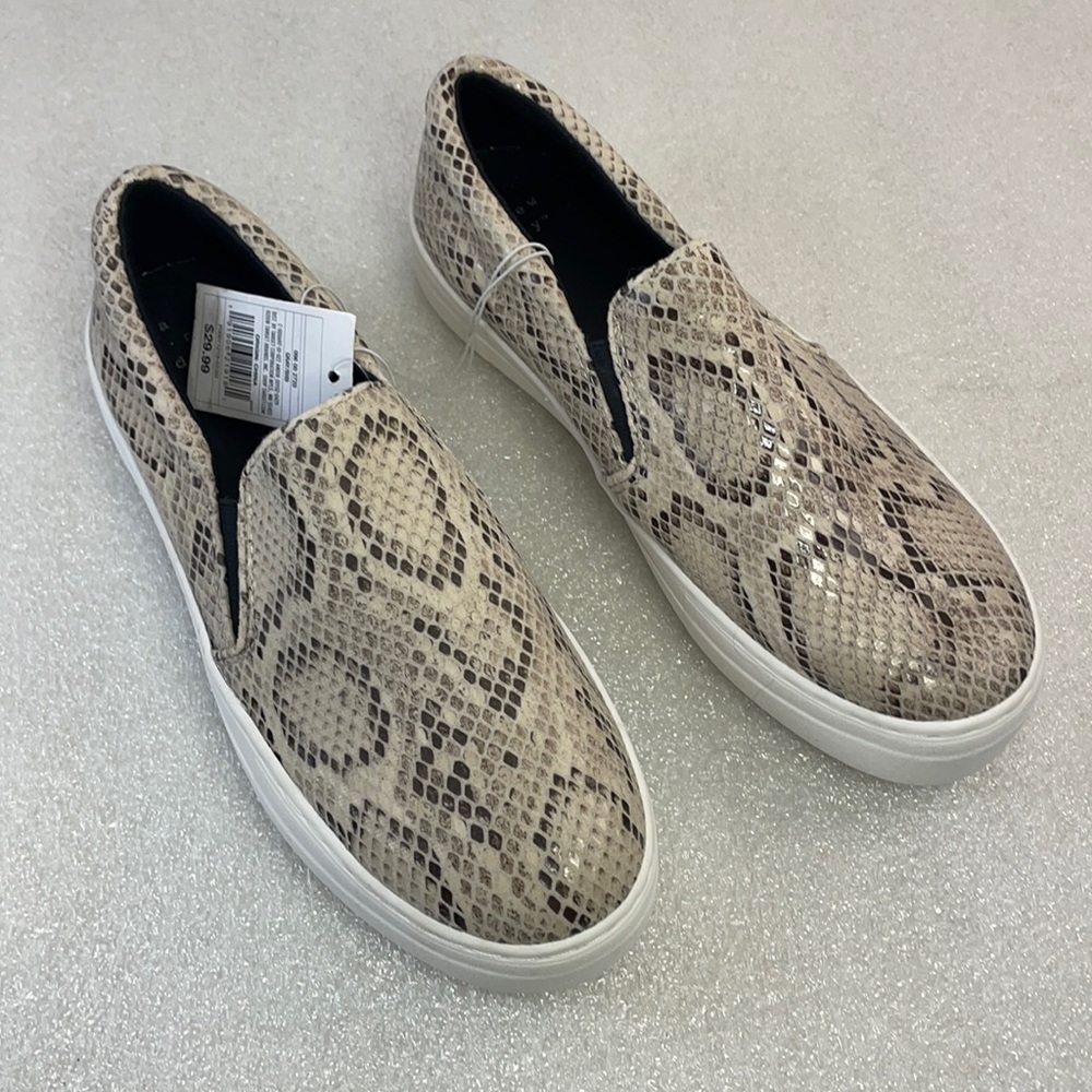 Bibi Faux Leather snakeskin Platform Sneakers Shoe Gray Size 8 NWT new